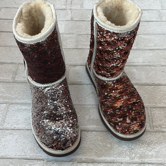 Uggs Sequin Ankle Boots* - Picture 15 of 15